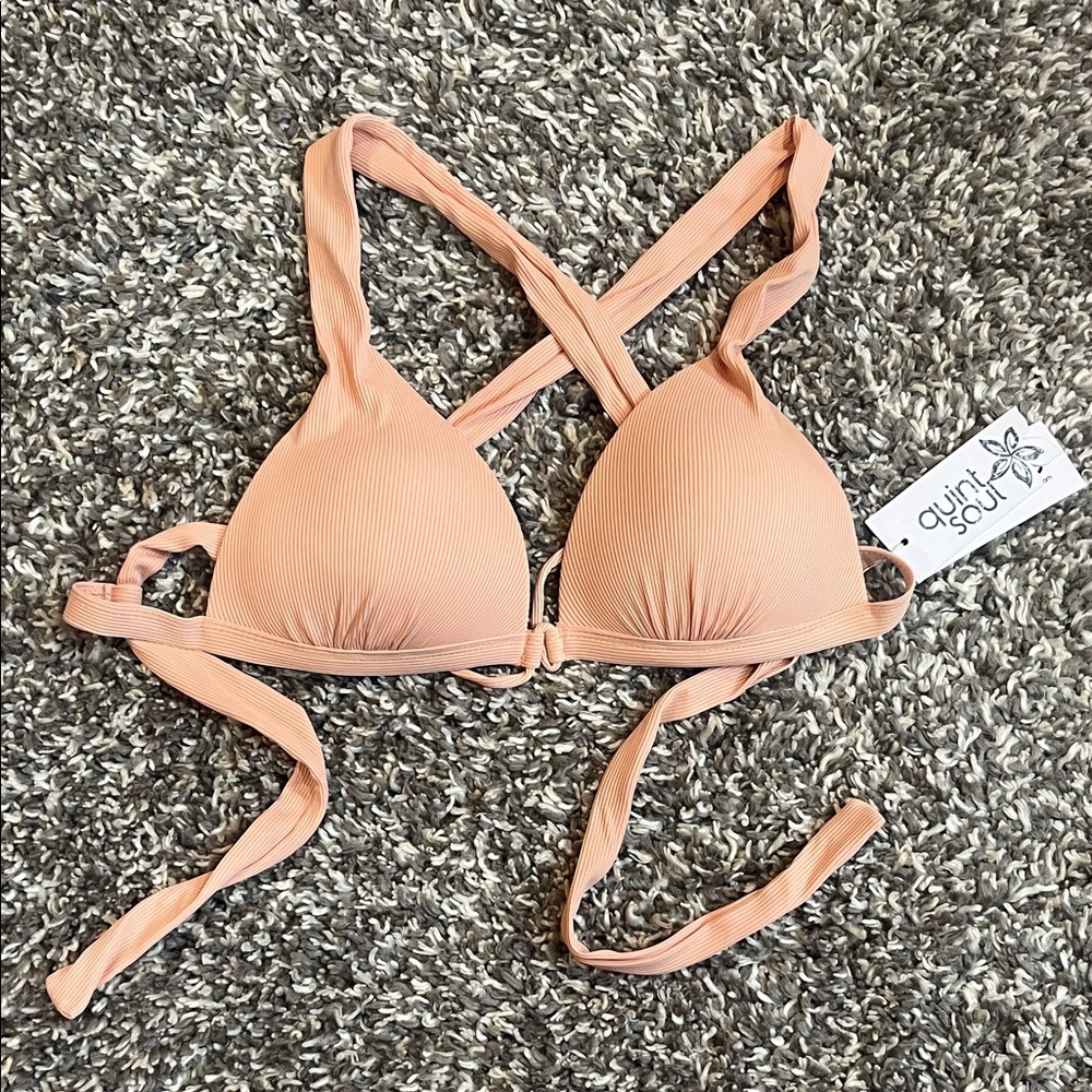 Quint Soul Ribbed Bikini Top in Peach